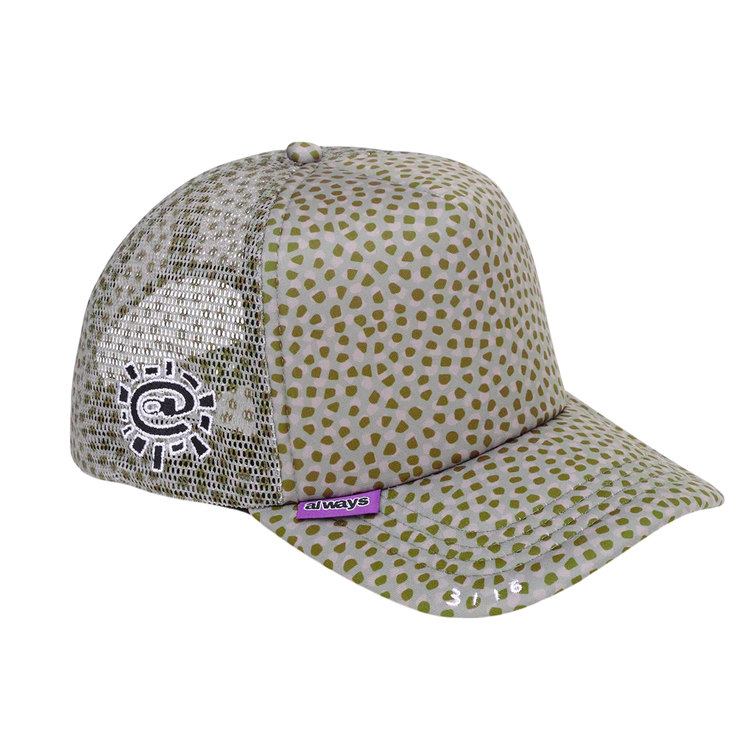 EC Melodi | Loading Store EC Melodi / Brown Plaid Star Studded Hat